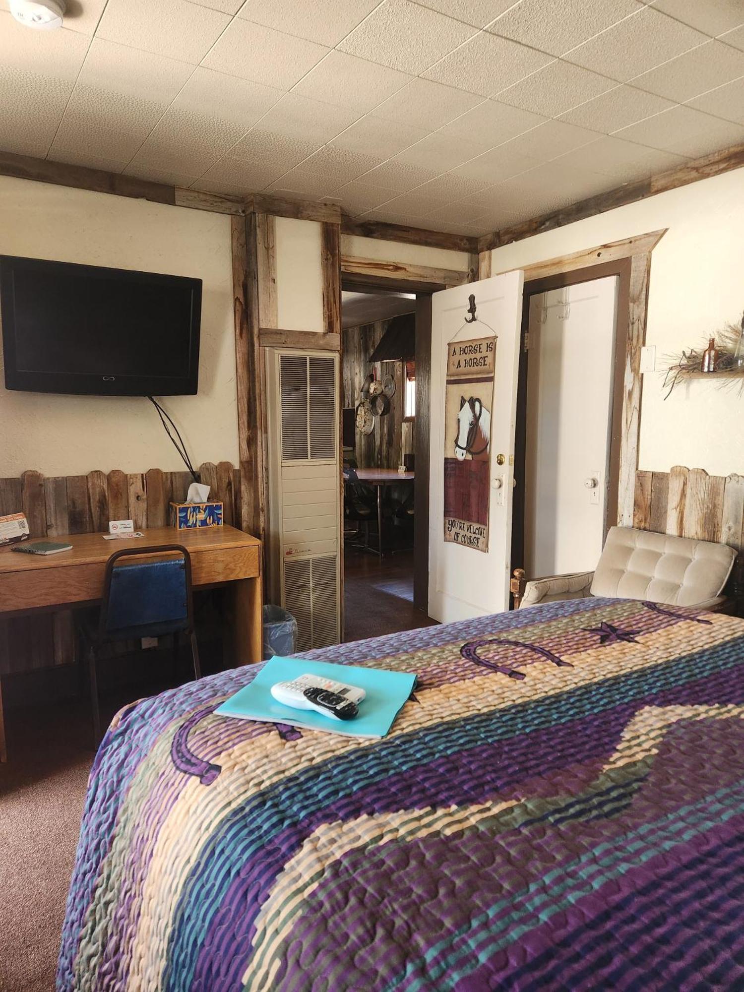 אסקלנטה Cowboy Country Inn חדר תמונה