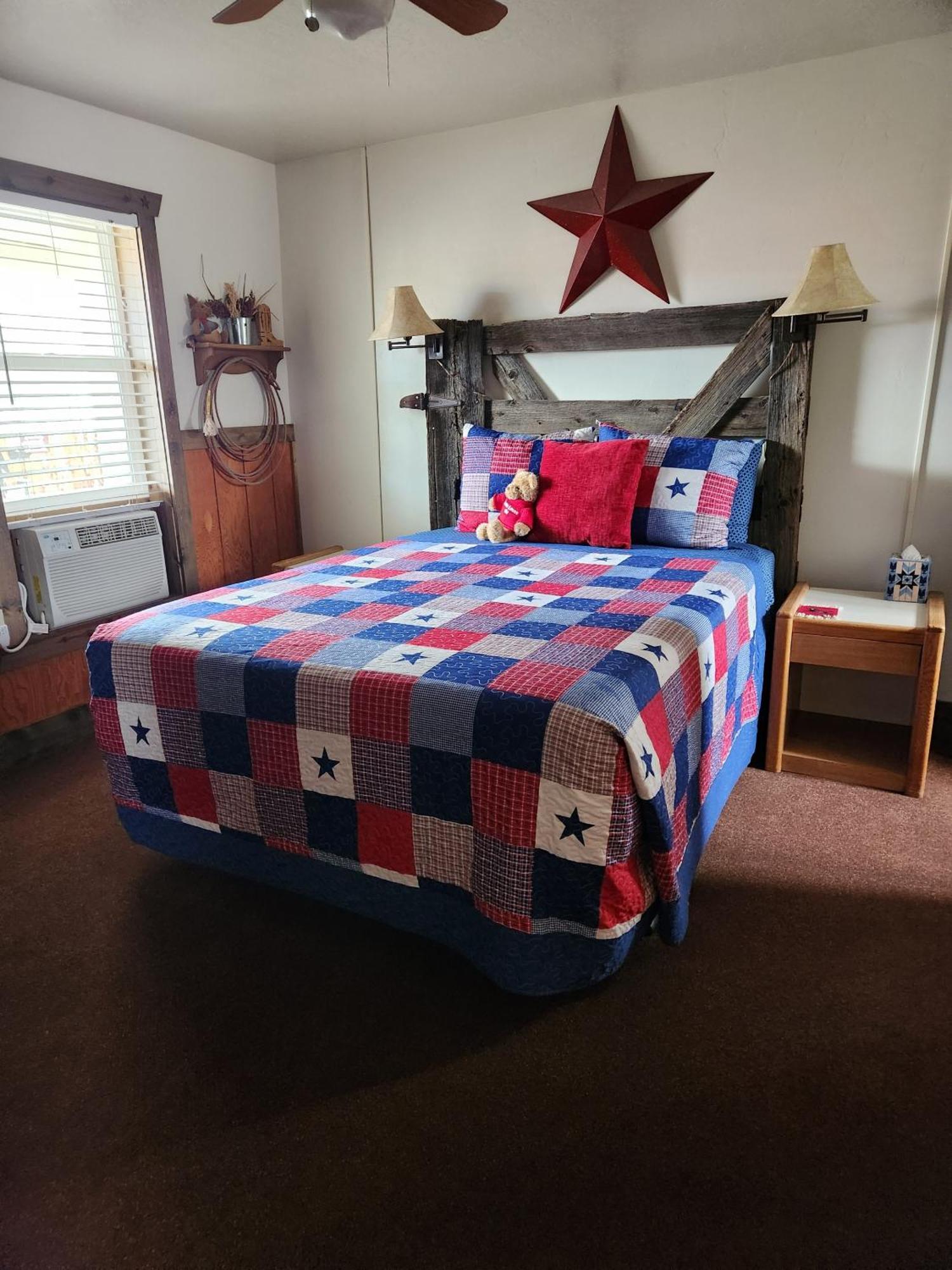 אסקלנטה Cowboy Country Inn מראה חיצוני תמונה